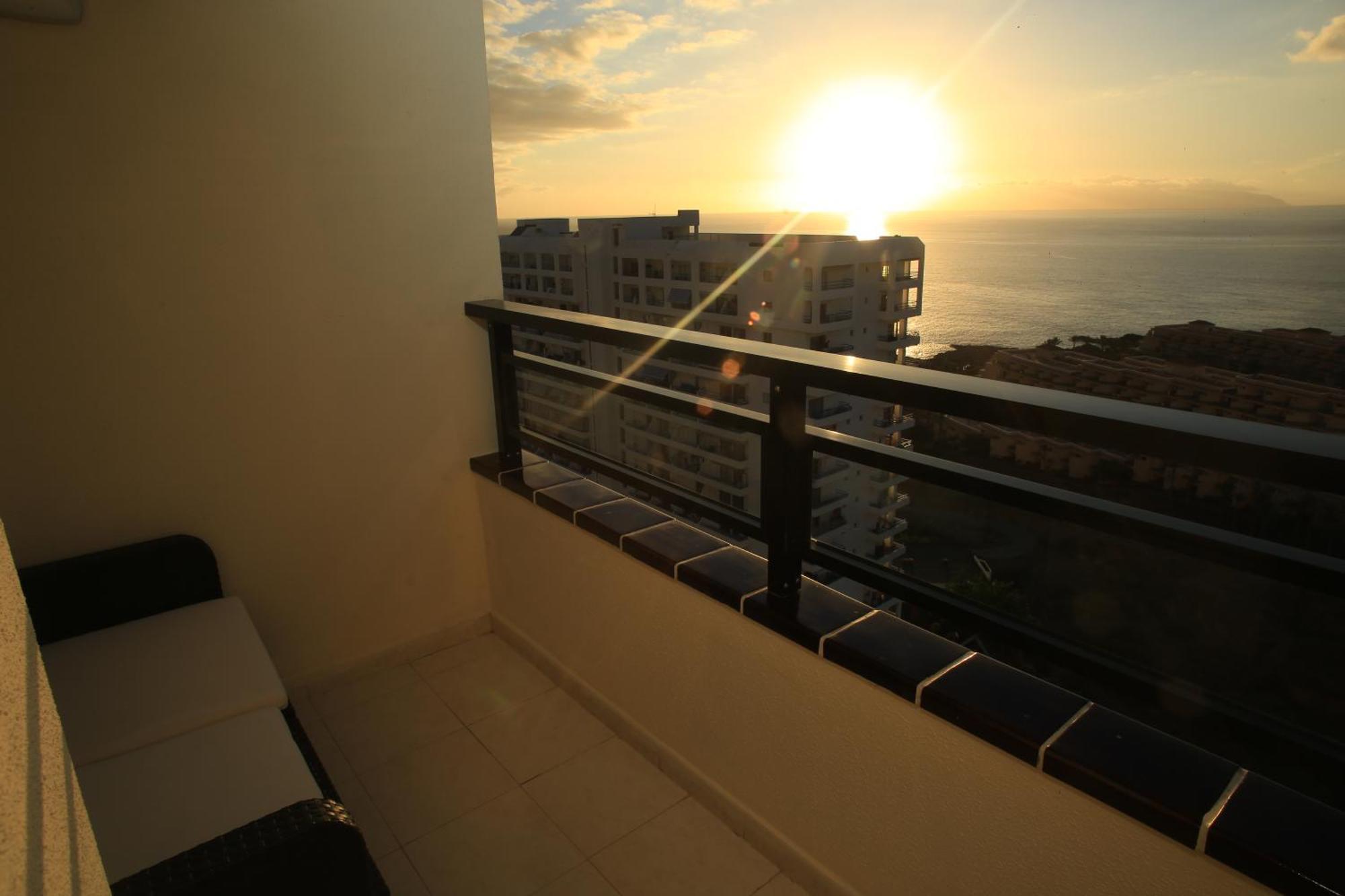 Sunset Paradise Адехе Екстериор снимка